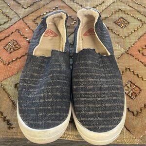 Roxy Black and Cream Slip-On Shoes